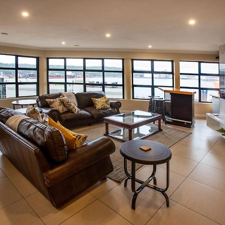 Stay At The Point - Peaceful Plentiful Penthouse Durban Exterior photo